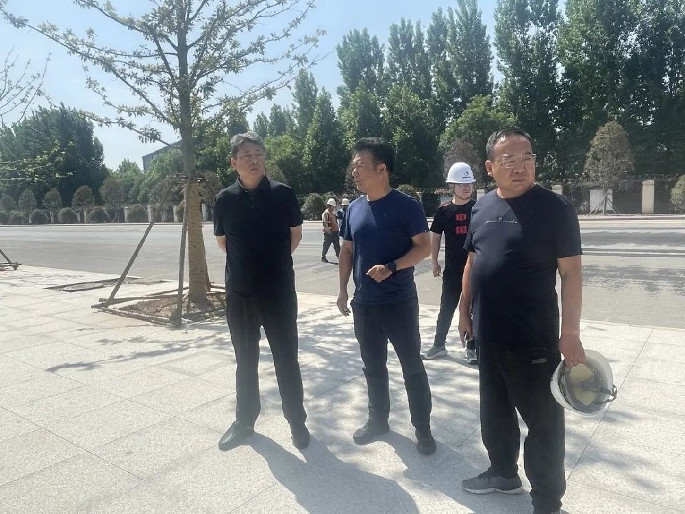 崔仲民督导检查鲲乐湾安全生产和项目建设情况